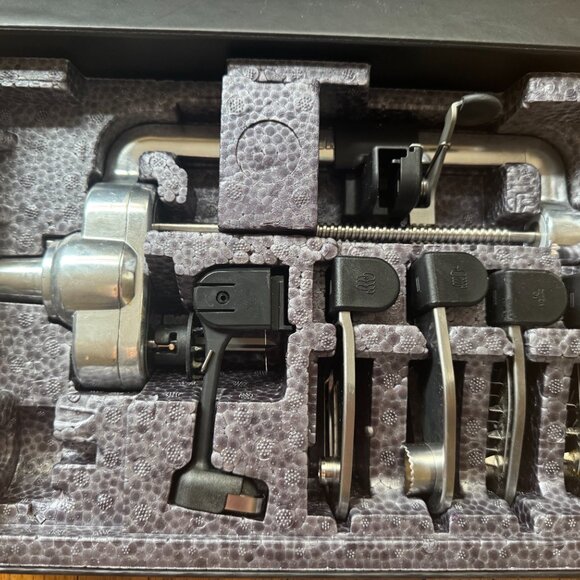 KitchenAid Stand Mixer Attachment KSM1APCQ Spiralizer With Peel Core & Slice - Picture 2 of 2